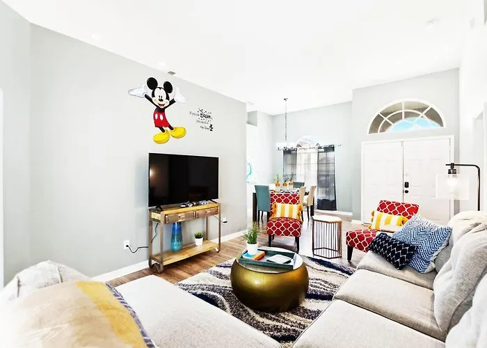 Spacious Disney Themed 5Bed Villa! Private Heated Enclosed Pool/Spa/Bbq!