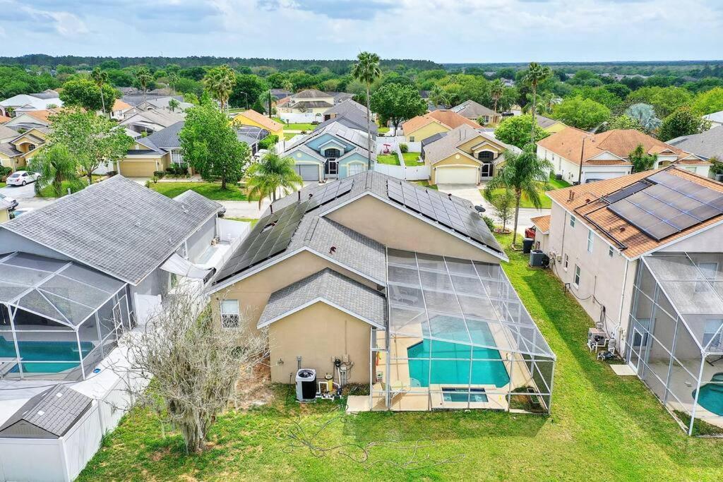 Holiday home Spacious Themed 5bed Villa! Private Heated Enclosed Pool/spa/bbq! Davenport